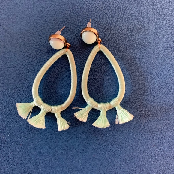 Sugarfix x Baublebar mint earrings with tassel - Picture 2 of 2